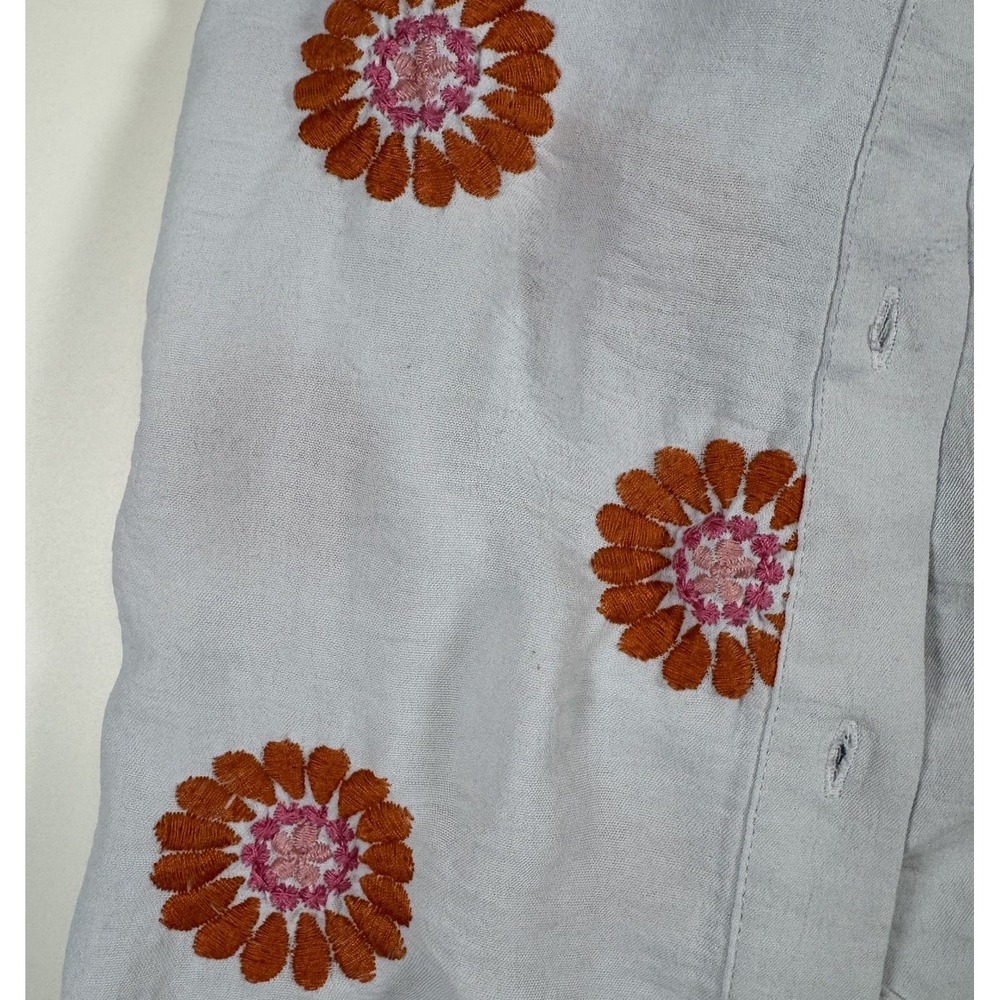 COMO BLACK Women's Light Blue Orange Floral Embroidered‎  Shirt Blouse Size M - Picture 13 of 16